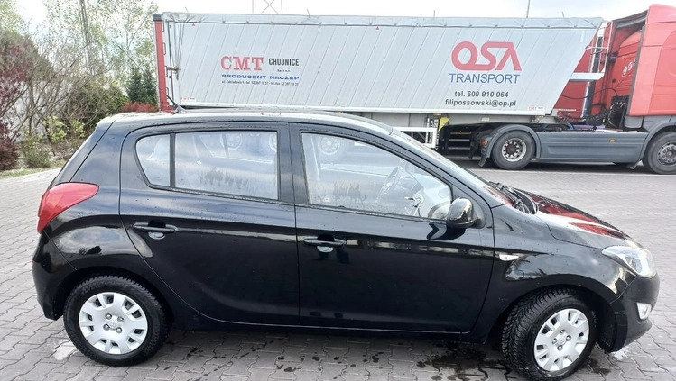 Hyundai i20 cena 17900 przebieg: 121000, rok produkcji 2012 z Radziejów małe 137